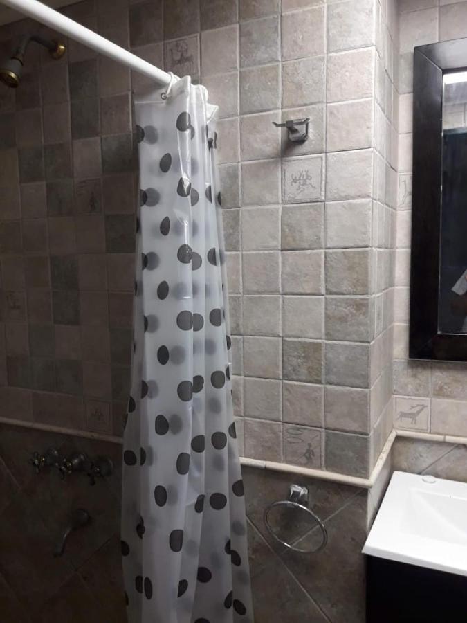 Posada Villa Club, Apart 3 Cerca Del Aeropuerto El Palomar Hurlingham Εξωτερικό φωτογραφία